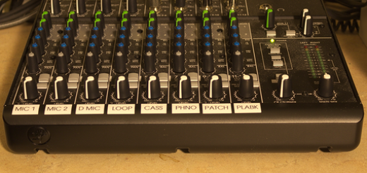 12 Channel Mackie Mixer